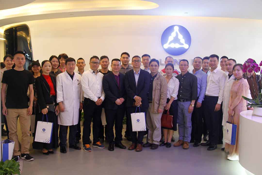 细胞治疗协会一五零生命科技合影